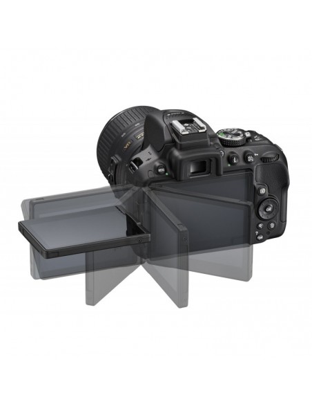 Reflex Nikon D5300 + Objectif AF-S DX Nikkor 18-55mm f/3.5-5.6G VR