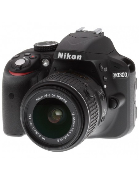 Reflex Nikon D3300 + Objectif AF-S DX Nikkor 18-55mm f/3.5-5.6G VRII