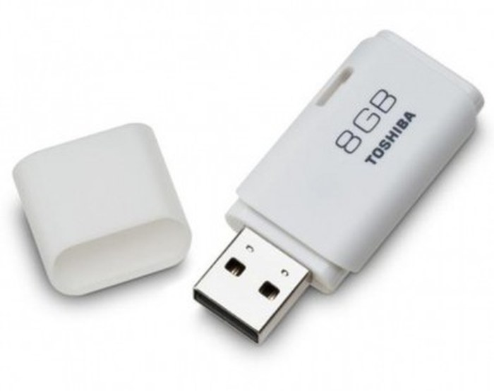 Clé USB 8GB TOSHIBA