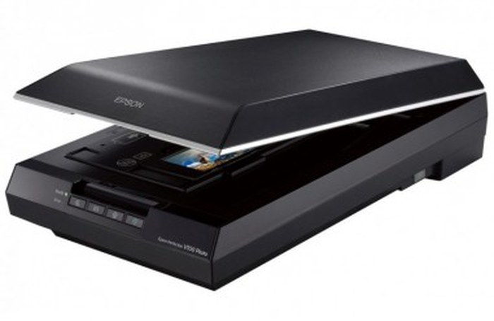 Scanner à plat Epson Perfection V550 Photo avec Technologie LED ReadyScan (B11B210302)