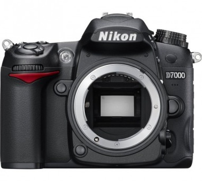 Reflex Nikon D7000 Boîtier nu