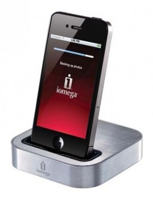 Iomega SuperHero Backup and Charger for iPhone