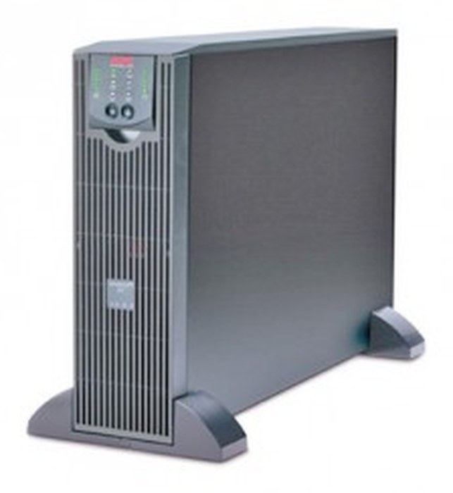 Onduleur ON-Line Double Conversion APC Smart-UPS RT 3000VA 230V