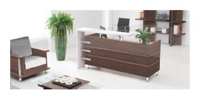 Comptoir de réception 1400W x 750D x 1100H Wengé