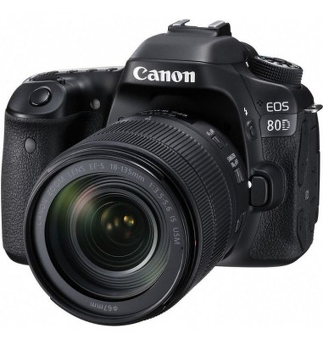 Reflex Canon EOS 80D + Objectif Canon EF-S 18-135mm IS USM